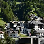 Garni Subretta Hotel