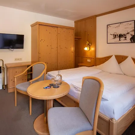 Garni Subretta Hotel 3*