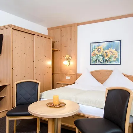 Hotel Garni Subretta 3*