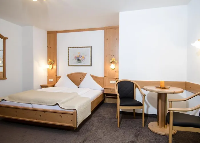 Hotel Garni Subretta Ischgl