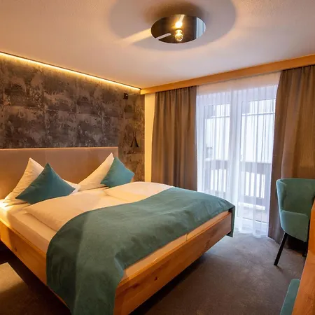 Hotel Garni Subretta Ischgl