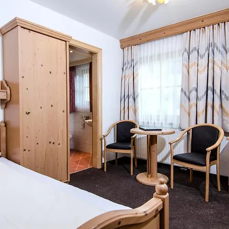 Garni Subretta 3*