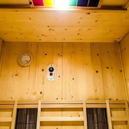 Garni Subretta فندق